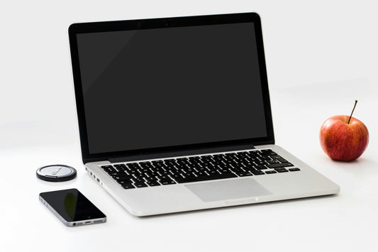 Laptop - 15.6" Full HD, Intel Core i7, 16GB RAM, 512GB SSD